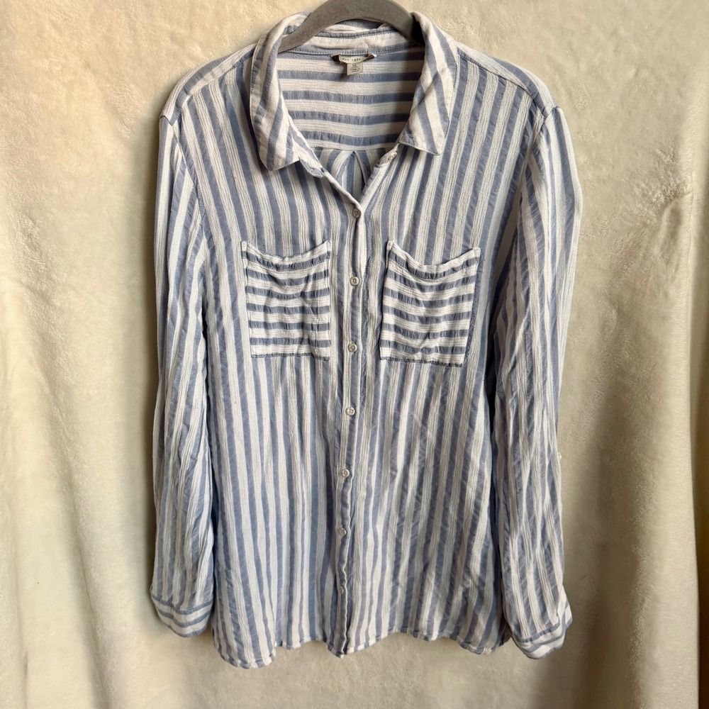 C Est. 1946 Sz XL Blue White Stripe 100% Rayon Long Sleeve Button Down Shirt